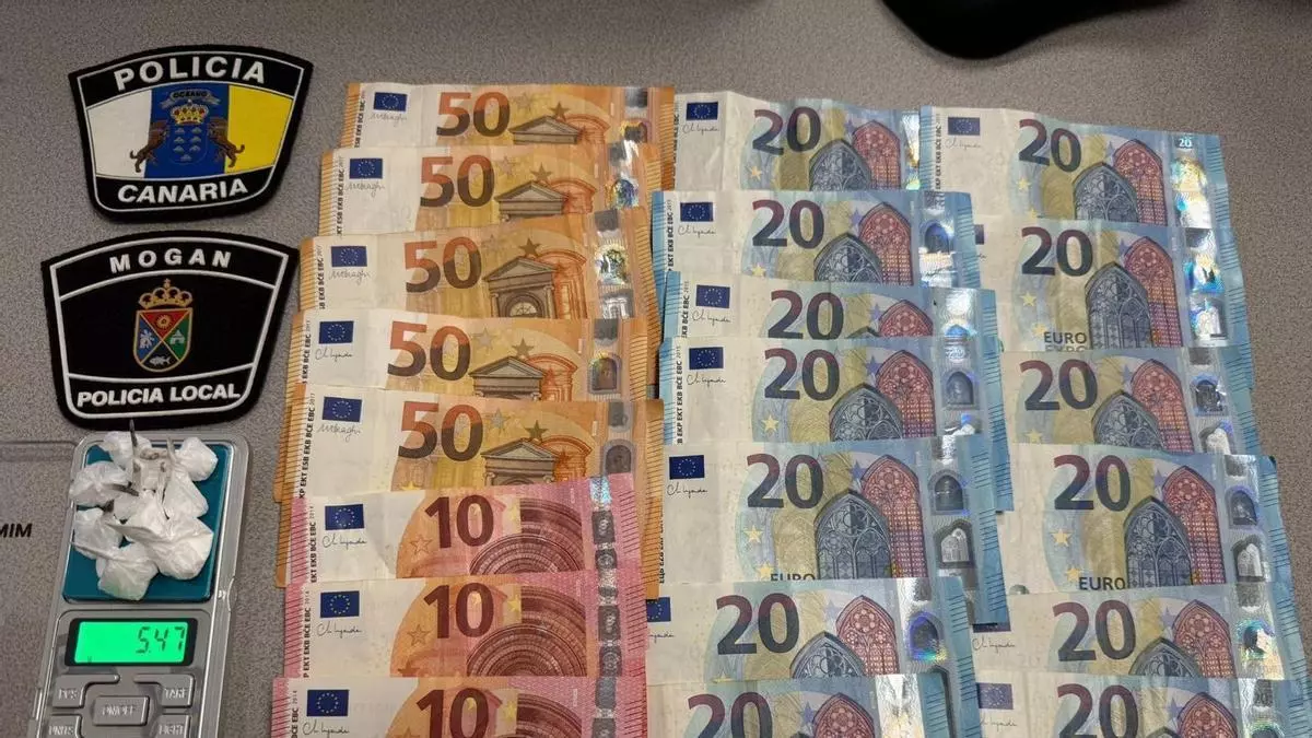 DETENIDO EN MOGÁN TRAS INTENTAR HUIR Y AGREDIR A AGENTES: LLEVABA COCAÍNA Y DINERO EN EFECTIVO