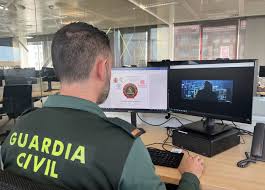 LA GUARDIA CIVIL REFUERZA EL CIBERPATRULLAJE CON UN NUEVO EQUIPO ESPECIALIZADO EN ARMAS Y EXPLOSIVOS