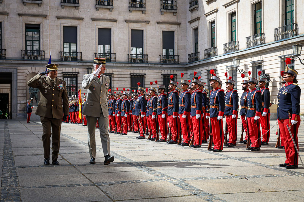 El jefe del Ejército francés visita España y se reúne con el JEME en el Palacio de Buenavista